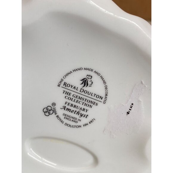 Royal Doulton Figurine HN4971 February Amethyst Gemstones Collection 2006 - Picture 9 of 10